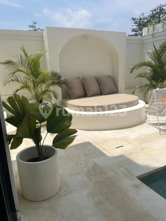 Villa Baru Strategis Turun Harga Furnished Dekat Pantai, Goa Gong - Image 2 of 4