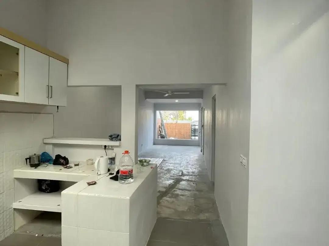 RUMAH MODERN 200 METER DARI BAKED PADONAN CANGGU - Image 6 of 10