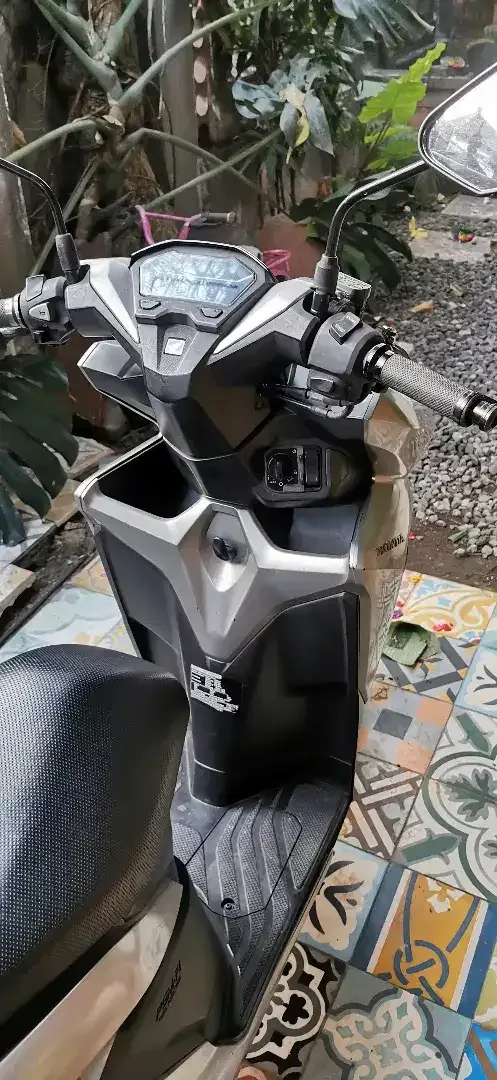Vario 150 2020 Silver – Harga 19jt Nego, Pajak Hidup, Siap Jalan - Image 5 of 7