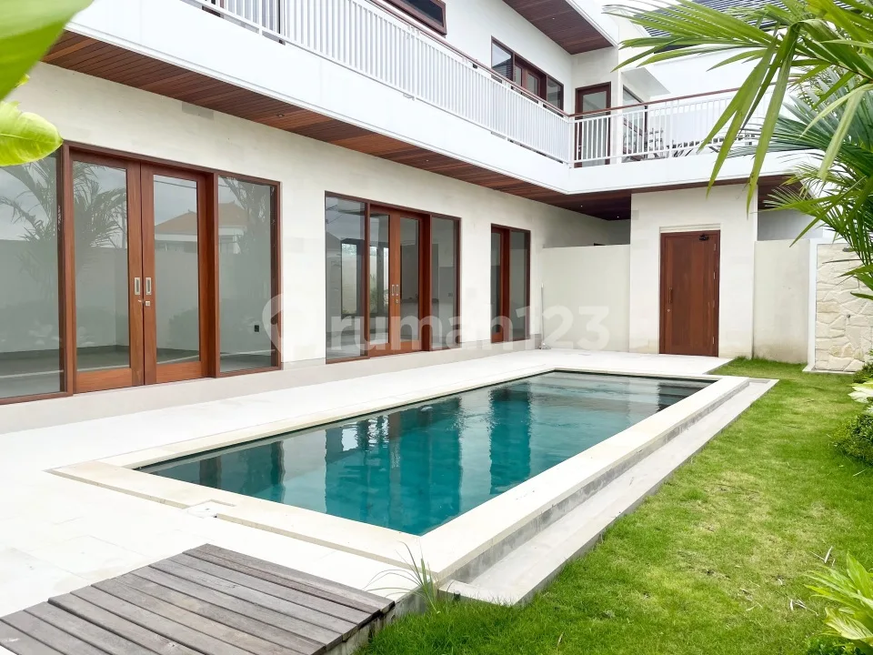 3Bedroom Villa For Rent In Padang Linjong - Image 1 of 4