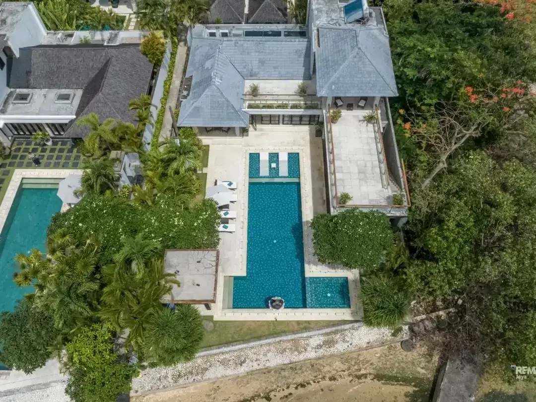Villa Luxury Beachfront for Sale in Tanjung Benoa, Nusa Dua. - Image 5 of 9