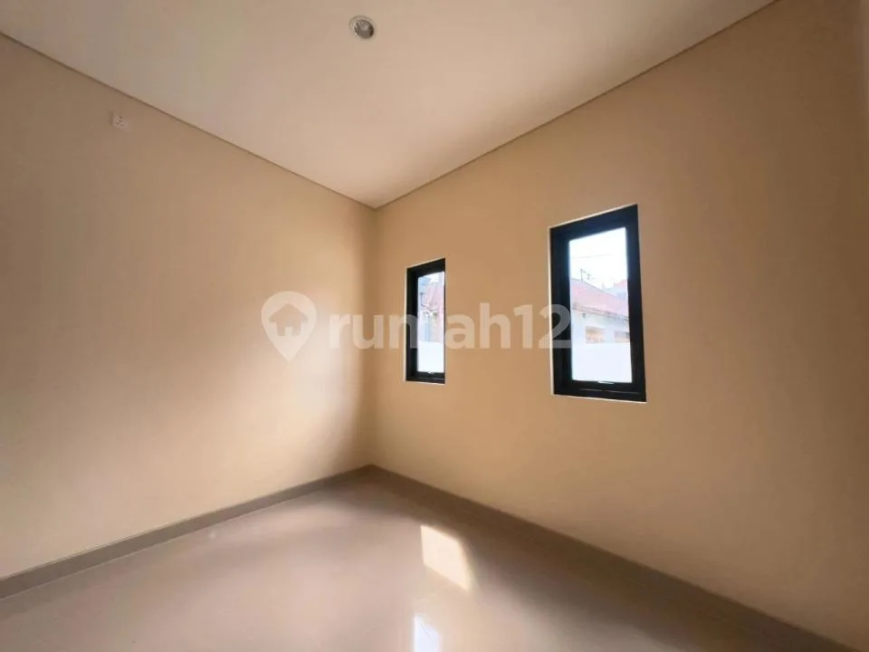 Sewa Rumah Baru 2 Lantai 3Kt Jl Ahmad Yani Denpasar - Image 3 of 4
