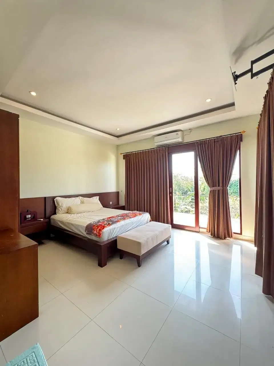 Villa 5 bedroom dekat pantai Ketewel Gianyar Bali - Image 10 of 10