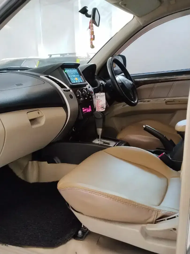 PAJERO SPORT DAKAR SUPER ISTIMEWA FULL VARIASI GANTENG - Image 6 of 9