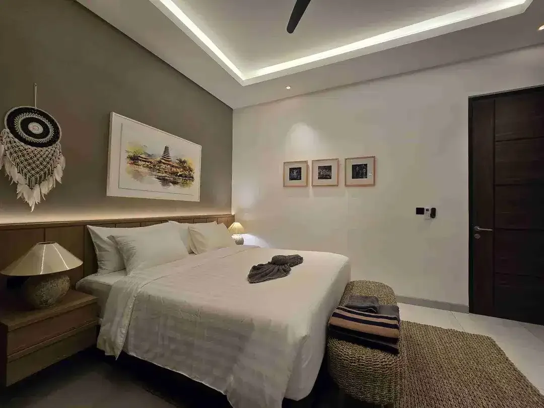 Vila Modern Minimalis Dekat Pantai di Kayu Tulang Canggu - Image 6 of 10