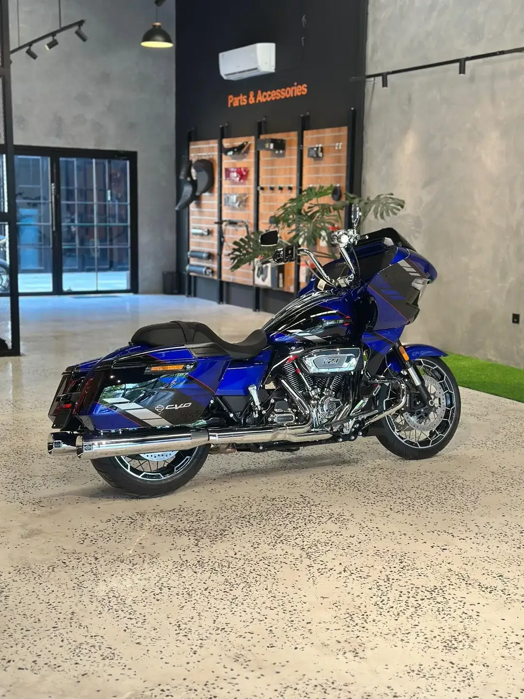 ALL NEW ROAD GLIDE CVO VVT 121 BRAND NEW - Image 4 of 4
