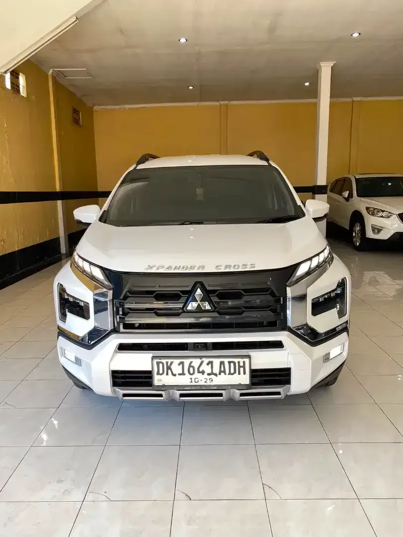 Mitsubishi Xpander Cross CVT Premium 2024 Automatic - Image 2 of 10