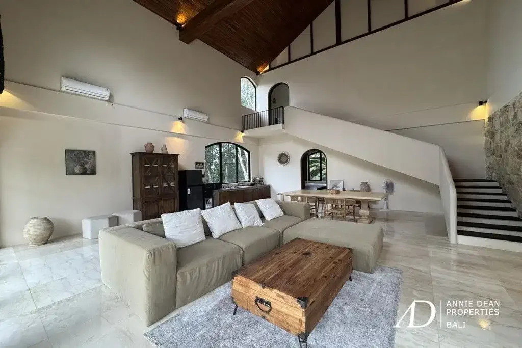 FREEHOLD | MODERN RIVERSIDE VILLA IN NYANYI CANGGU - Image 8 of 10