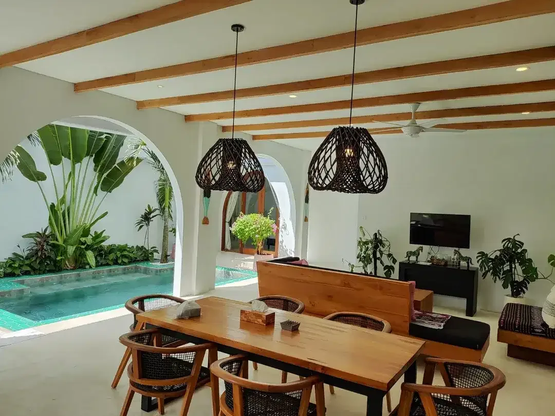 3 Bedrooms Mediterranean Villa in Pererenan Canggu - Image 1 of 10