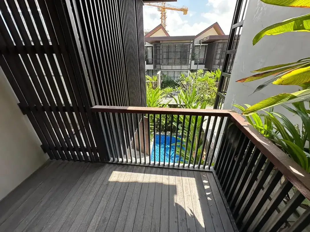 Dijual Villa Tropical Modern Seaside One Gate System LT 120m2 KT 3 jalan Kayu Tulang Canggu dekat Pepito Batubolong - Image 5 of 10