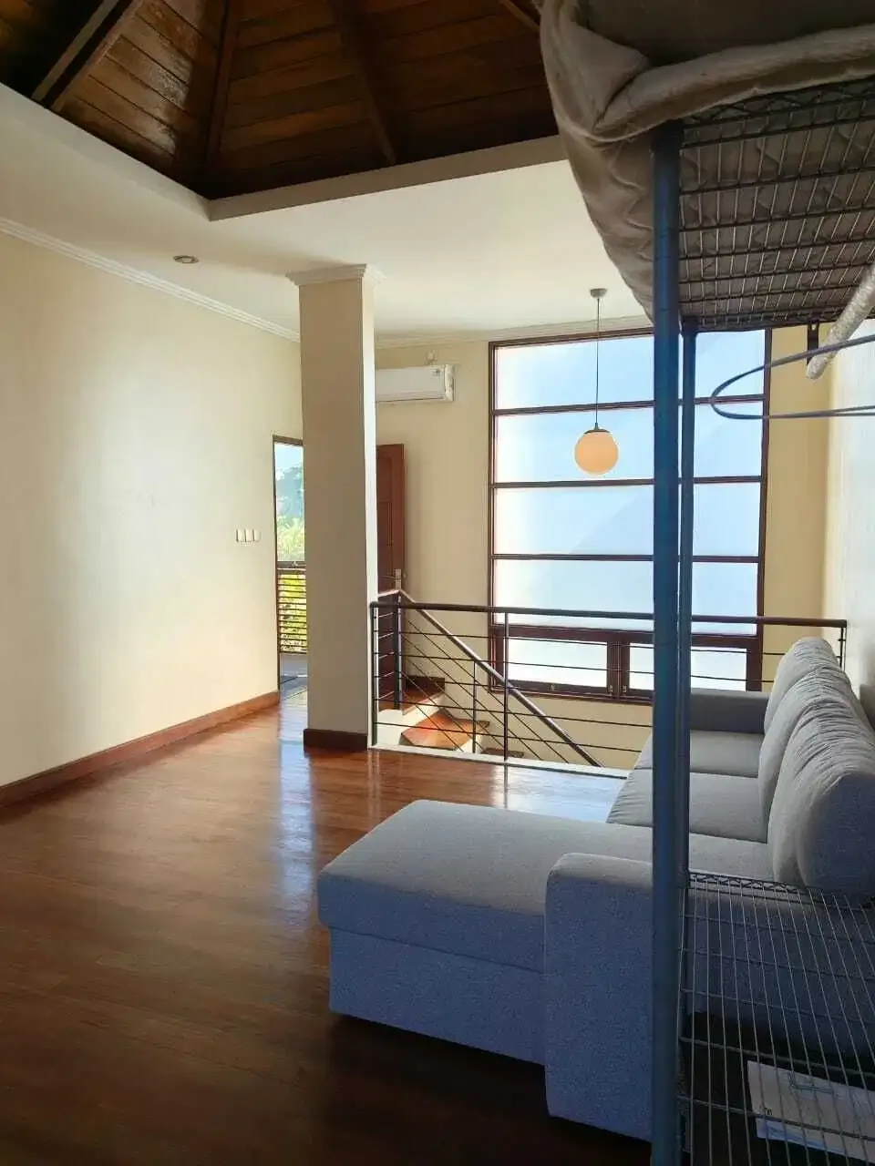 RUMAH SIAP HUNI 4BR FURNISHED LOKASI KESAMBI KEROBOKAN - Image 9 of 10