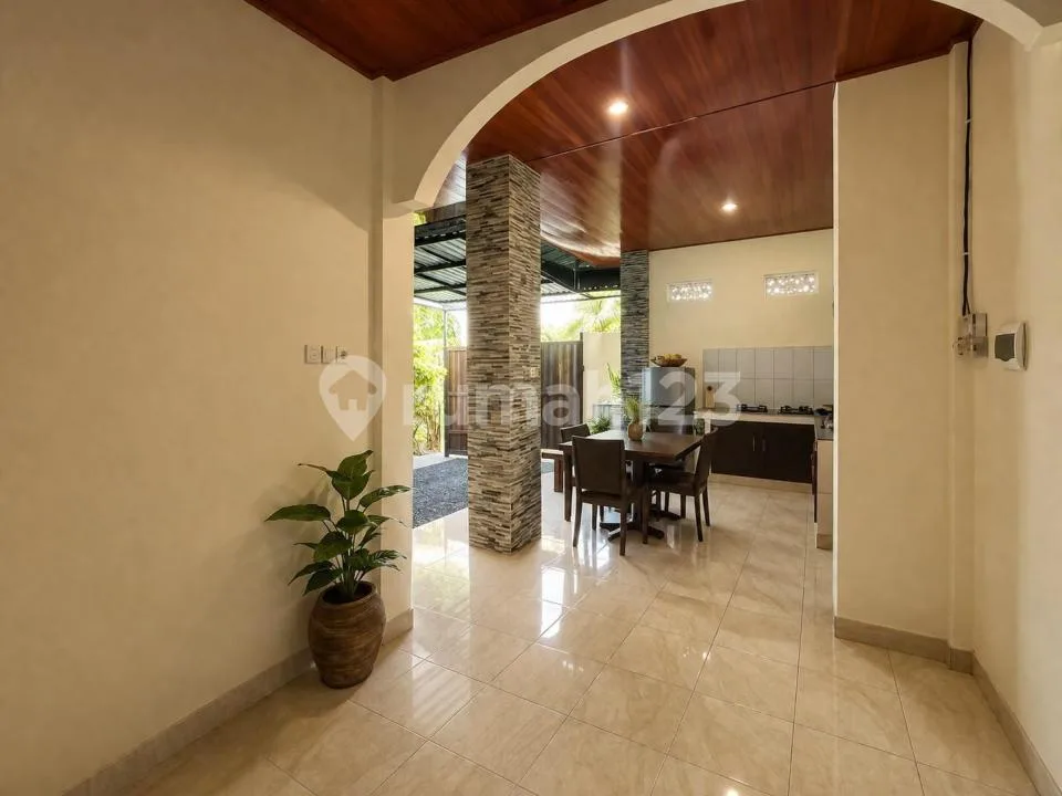 Dijual Murah - Rumah Style Villa 3 Lantai, Mas Ubud View Sawah - Image 3 of 4
