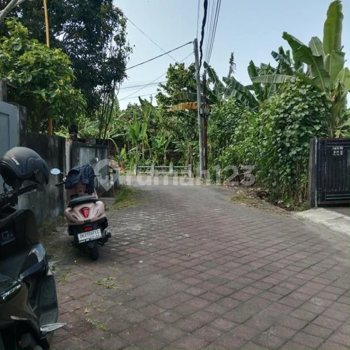 Rumah Nyaman Bagus di Abianbase - Image 2 of 4