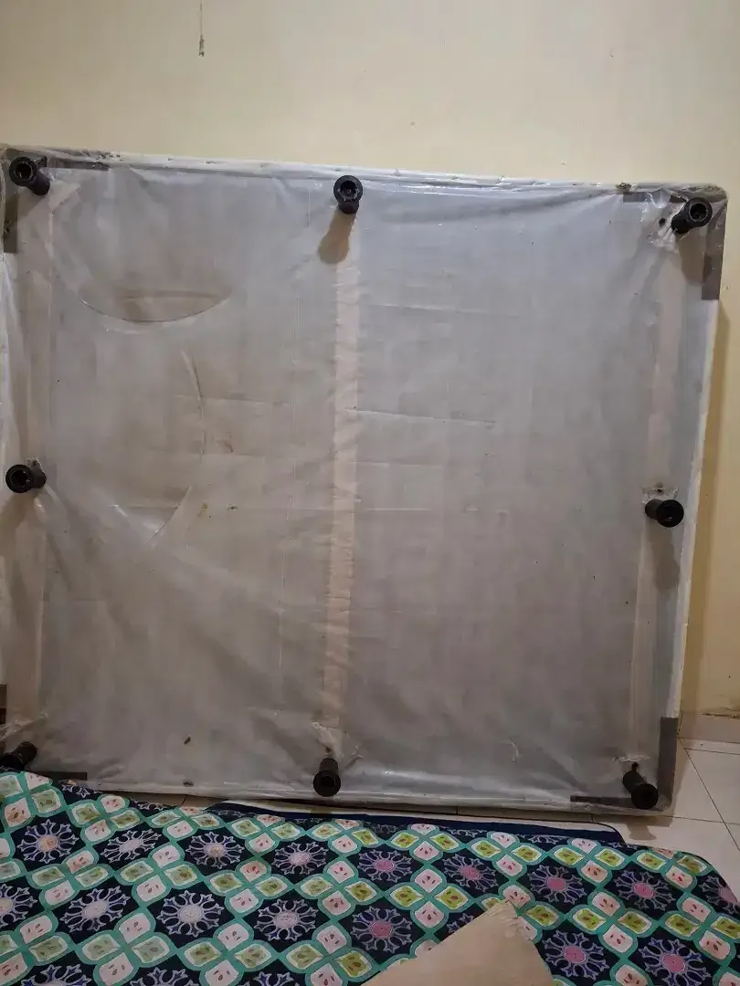 Dipan kasur 180x200 - Image 1 of 1