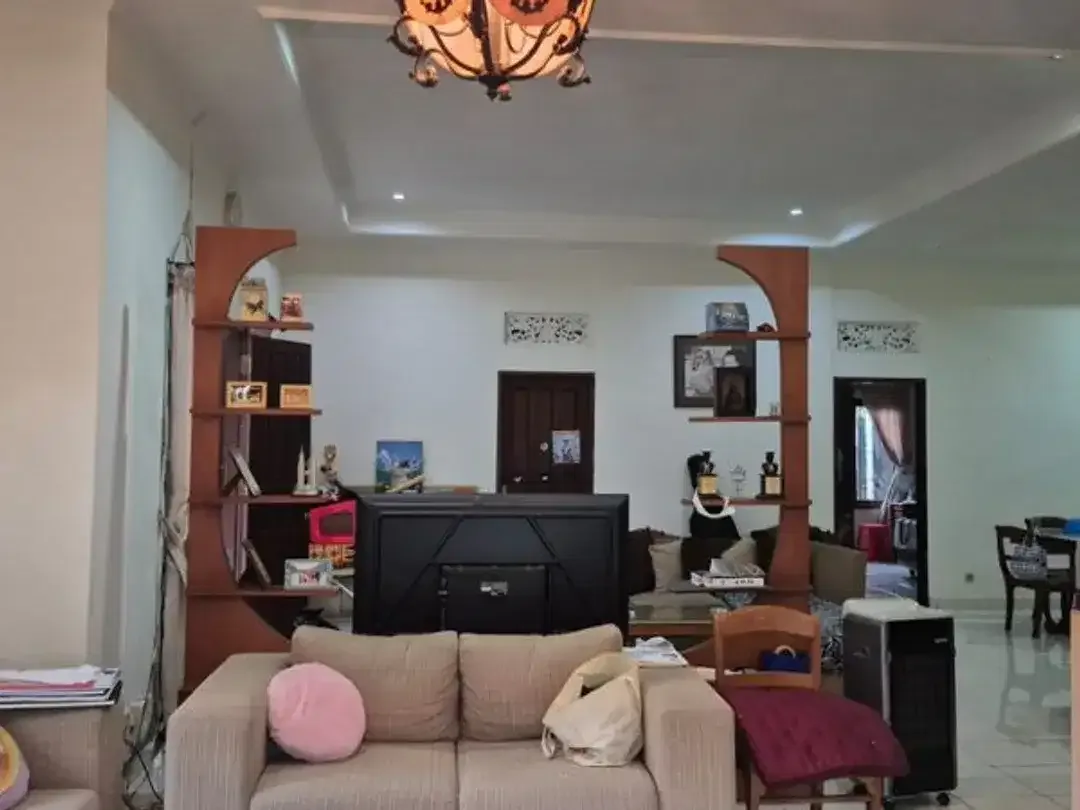 RUMAH STRATEGIS PUSAT KOTA DI BULUH INDAH GATOT SUBROTO BARAT DENPASAR - Image 7 of 10