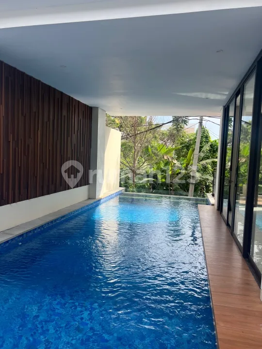 New Townhouse Berawa 3 + 1 Bedroom Ocean View - Image 2 of 4