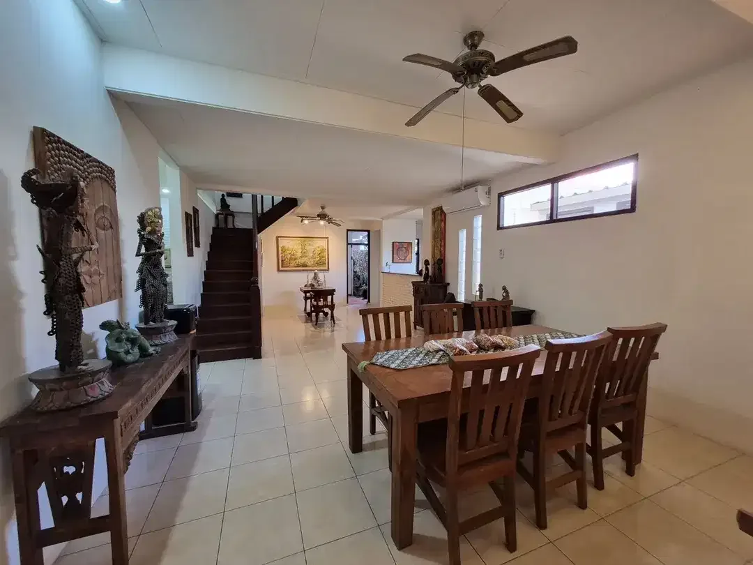 RUMAH MODERN FULL JATI DEKAT AKSES TOL NUSA DUA - Image 4 of 10