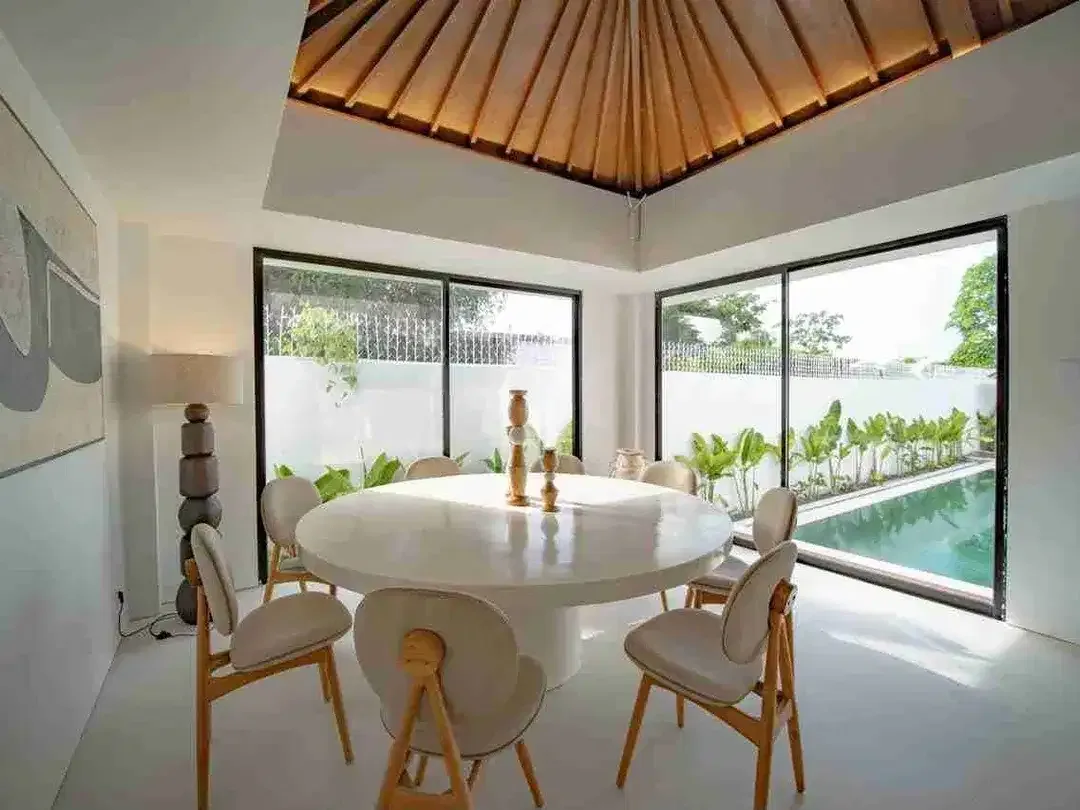 For Sale Villa Style Medeterania Fully Furnish Canggu Berawa - Image 3 of 10