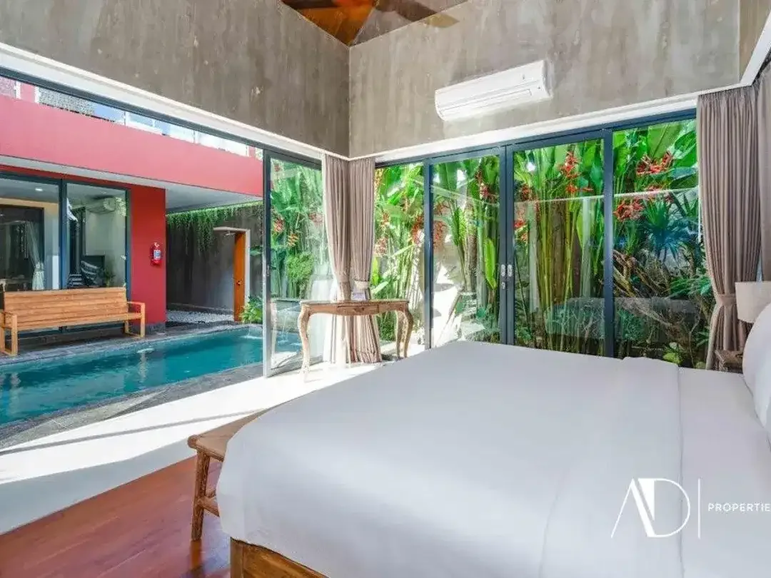 FREEHOLD | MODERN TROPICAL DESIGN VILLA IN PRIME CANGGU - Image 8 of 10
