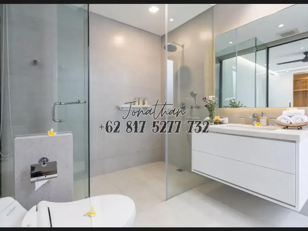 Dijual Villa Mewah SHM 4 Kamar Private Pool Lokasi Prime Dekat Finns Beach Club Berawa Bali - Image 6 of 10