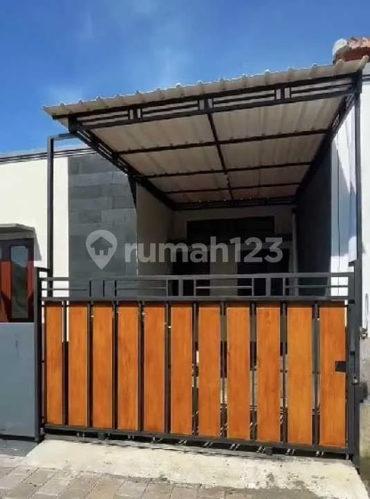Rrumah Baru Jadi di Area Kesiman Dekat Sekolah Diatmika - Image 1 of 4