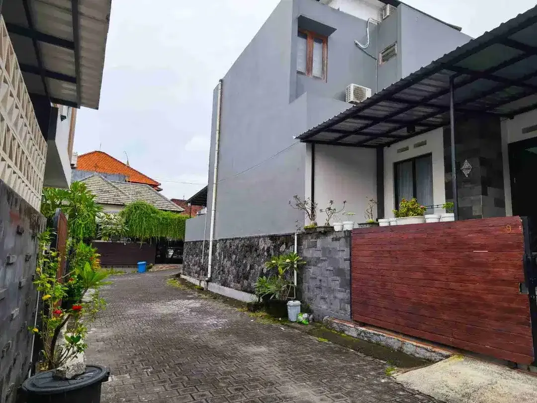 Rumah Minimalis 2 Lantai Buana Raya Denpasar Barat - Image 2 of 10