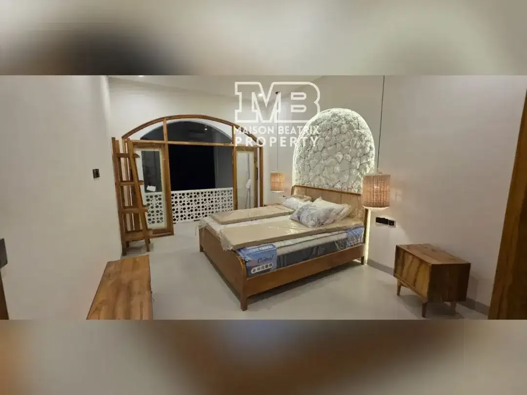 DISEWAKAN/LEASE HOLD MINIMAL 10 THN VILLA MEWAH DI UNGASAN, MELASTI FULLY FURNISHED - Image 2 of 10