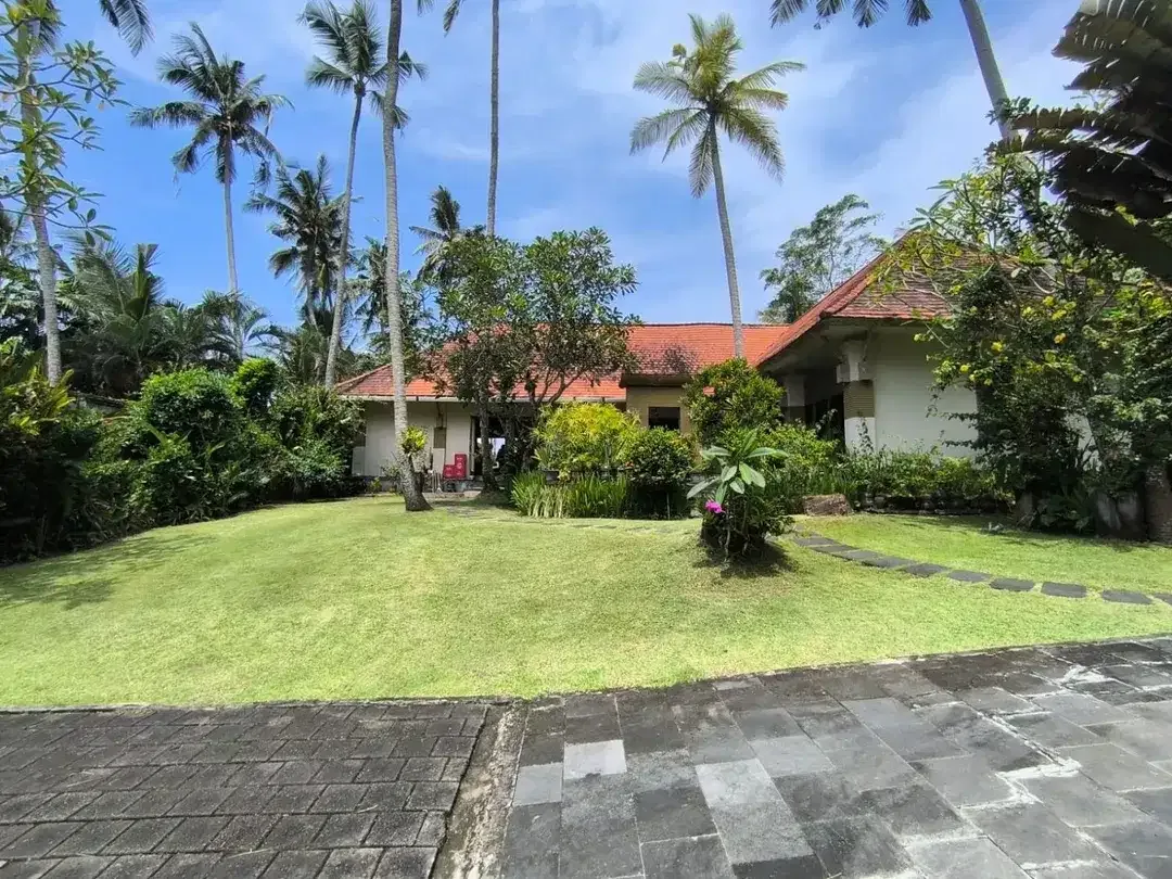 Villa 6 Bed, Pinggir Pantai Soka, Full Ocean, Full Sunseat View, Tabanan - Image 3 of 9