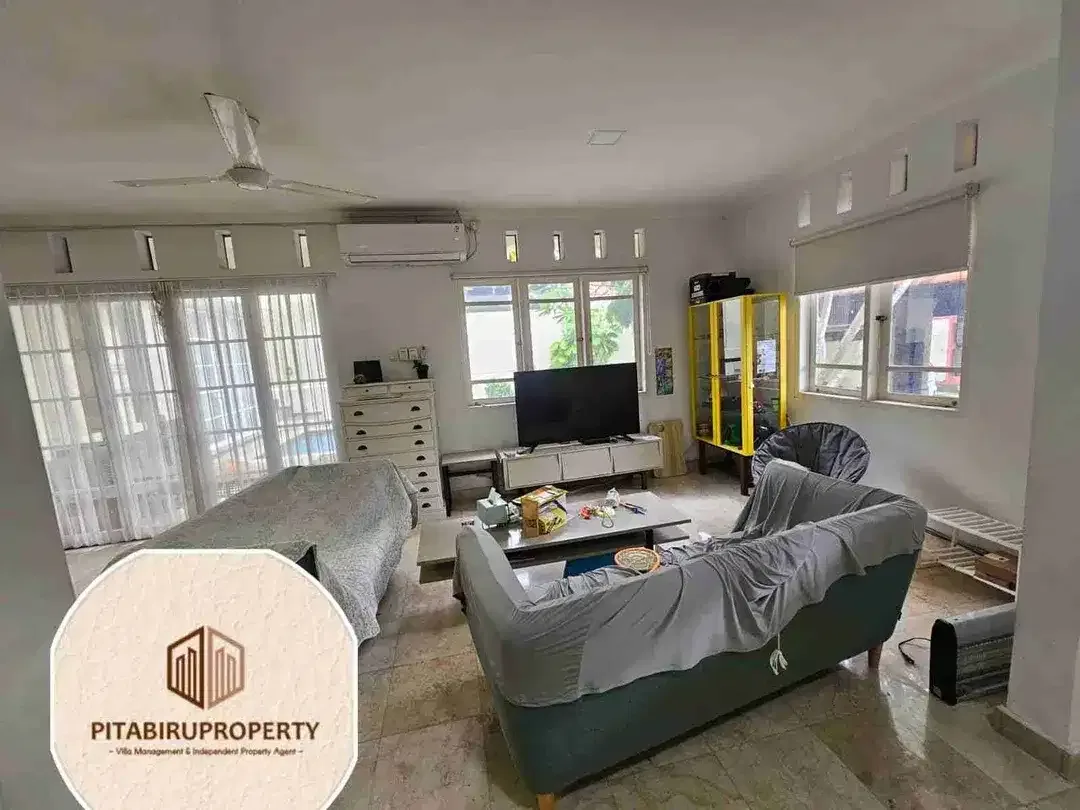 villa Cantik fully Furnished semer dekat umalas 288 sqm strategis - Image 3 of 6