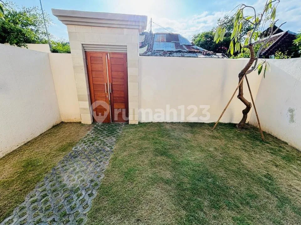 Villa Baru Lokasi Strategis Dekat Berbagai Fasilitas di Sanur - Image 1 of 4
