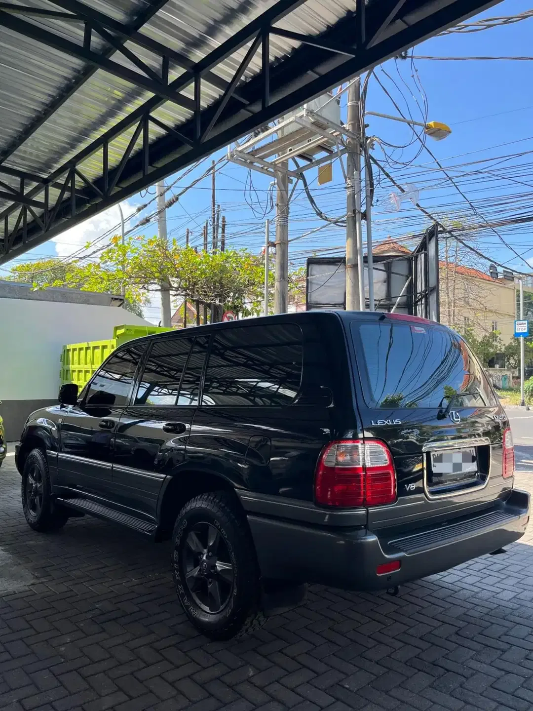 Lexus lx470 2003 Bensin - Image 2 of 9