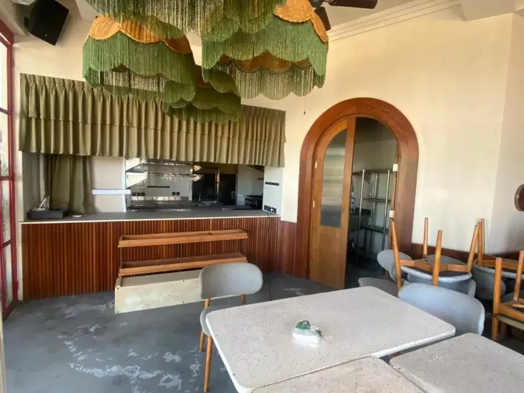 [GOLDEN OPPORTUNITY] Restoran Mewah 2 Lantai di Canggu – Siap Pakai, Kapasitas 80 Kursi & Listrik Mega 37kWh - Image 4 of 10