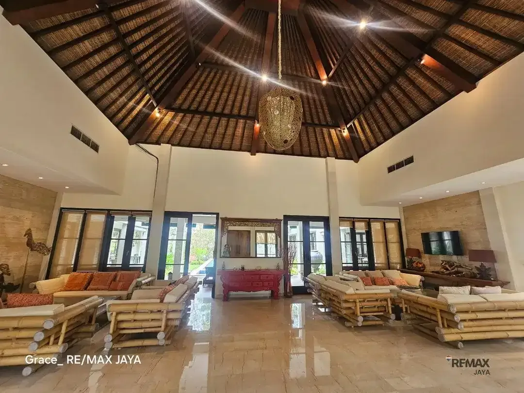 Timeless Tropical Luxury Villa Mansion Dijual di Area Jimbaran - Image 6 of 10