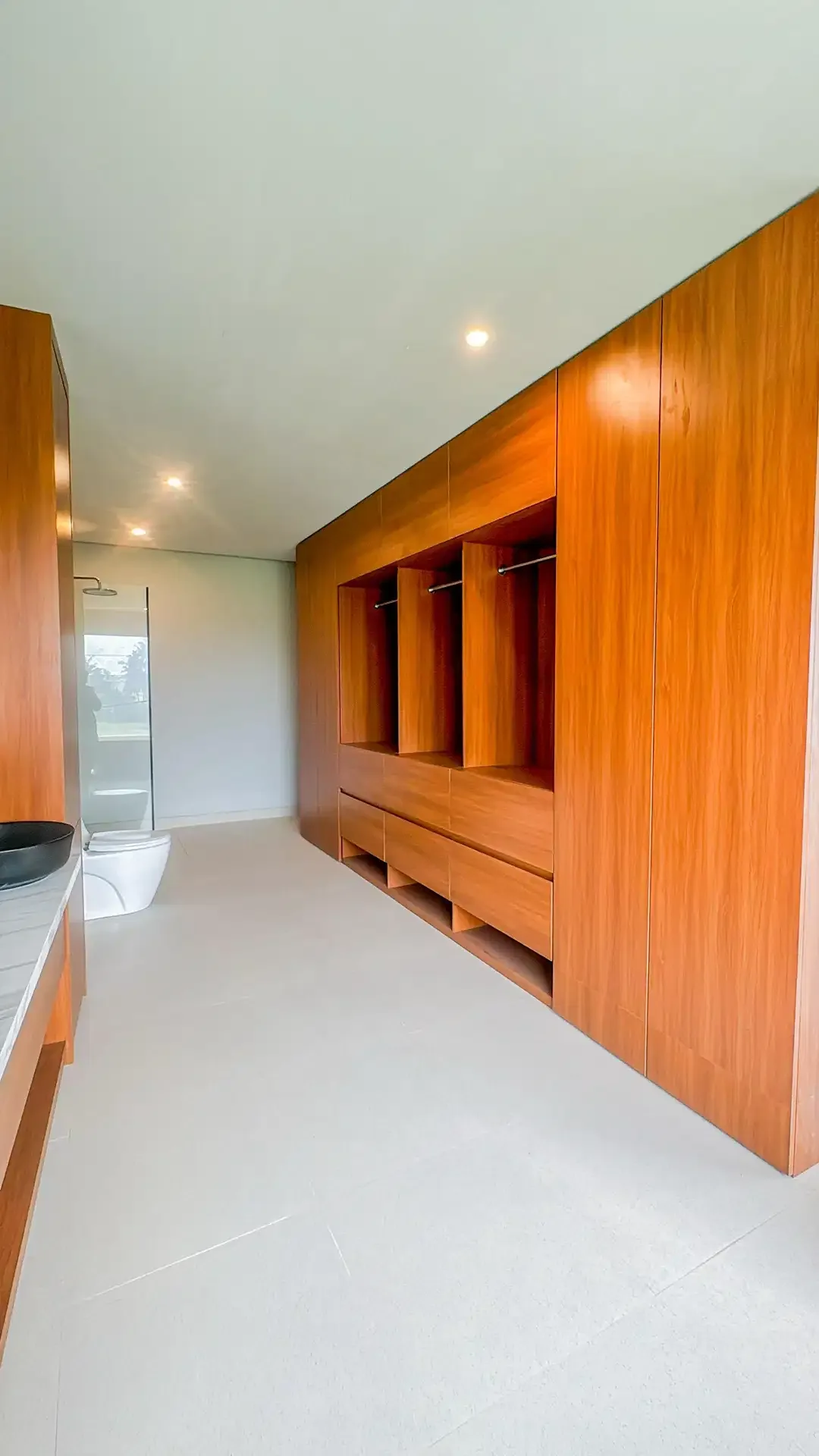Brand New Contemporary Villa Design with Ricefield View - Image 8 of 10