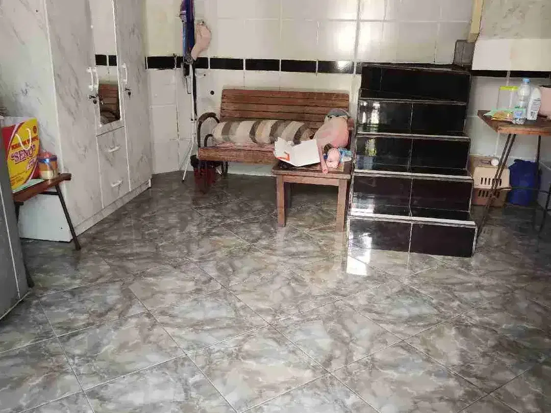 Kost Eksklusif 3 Lantai Full Penghuni di Gelogor Carik Denpasar - Image 2 of 9