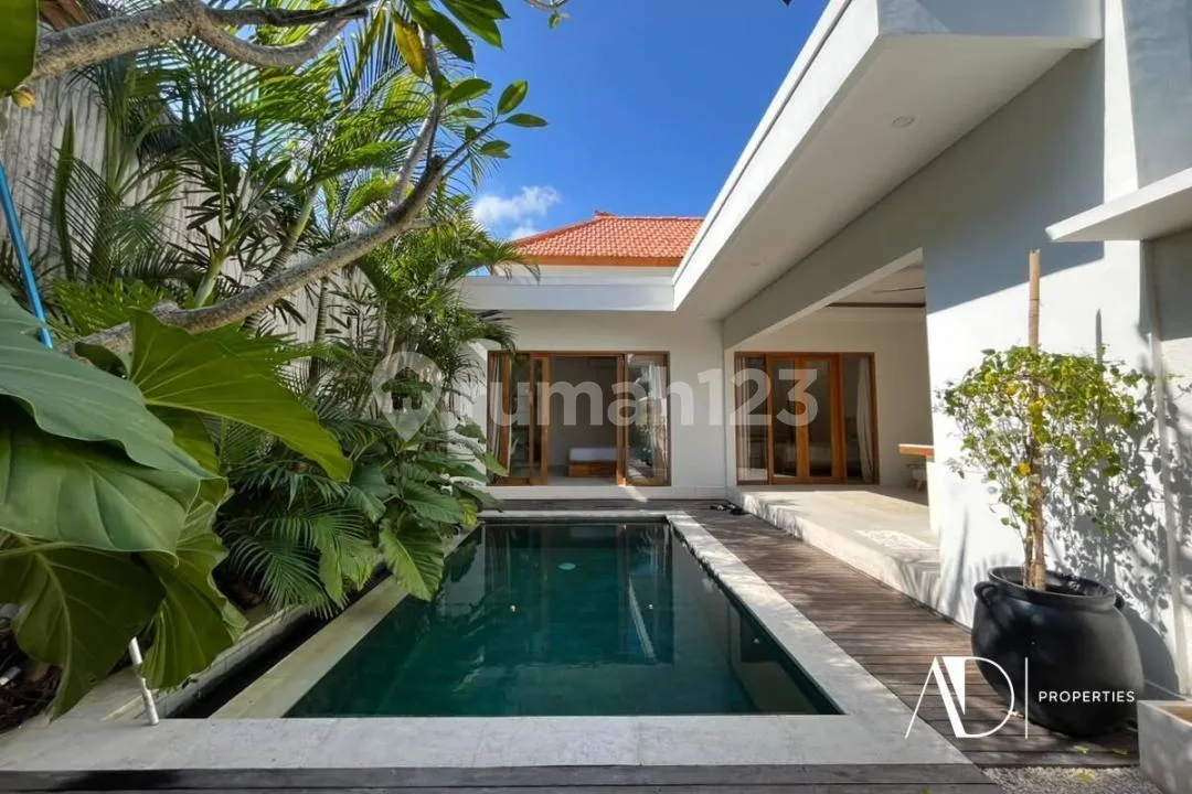 Yearly Rental | Tropical 2-Bedroom Villa In Prime Pererenan - Image 2 of 4
