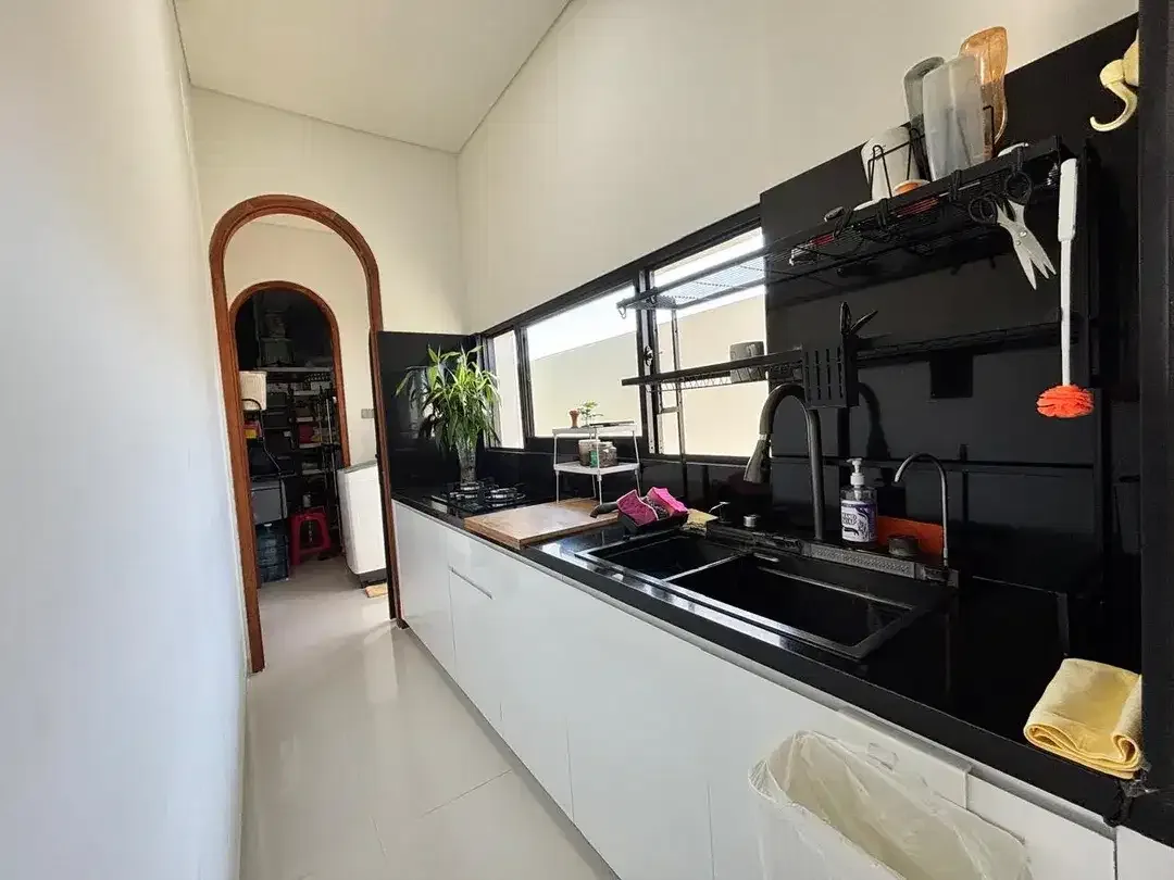 MODERN VILLA WITH ROOFTOP IN DHARMAWANGSA NUSA DUA - Image 4 of 10