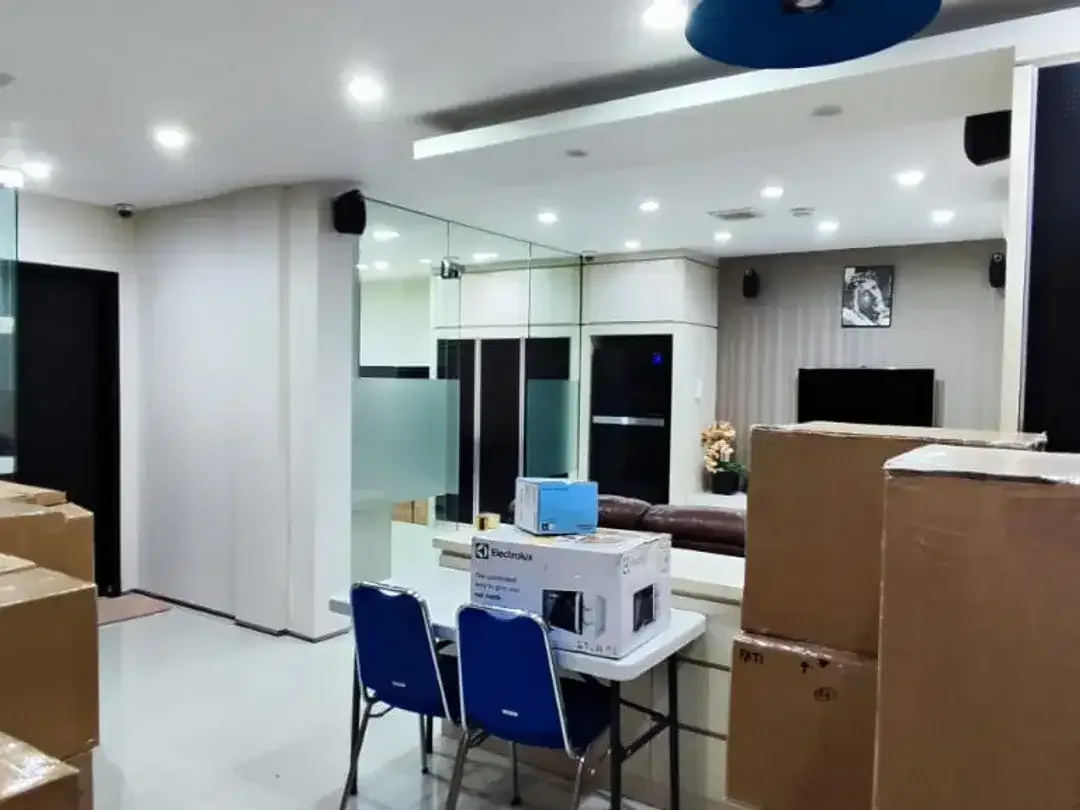 Ruko Strategis dan Fully Furnished di Jalan Utama Imam Bonjol Denpasar - Image 10 of 10