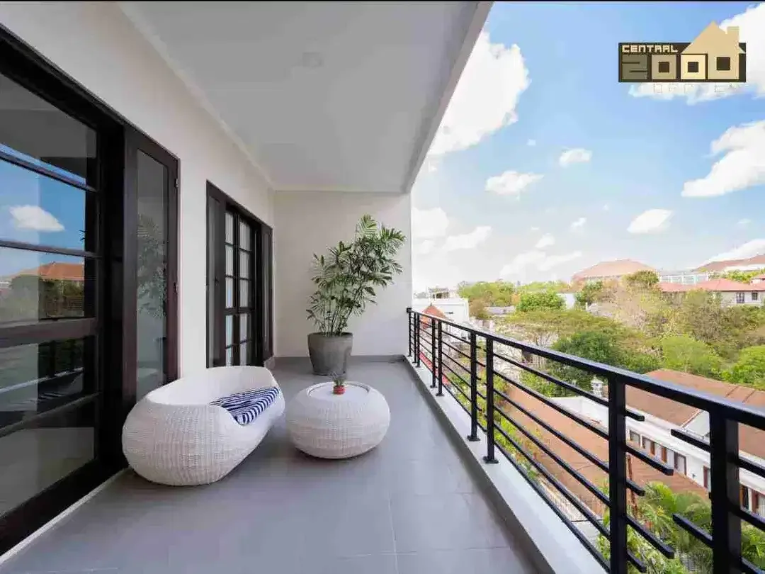 Spacious Luxury Villa with Pool & Open Balcony – Heart of Jimbaran - Image 8 of 10