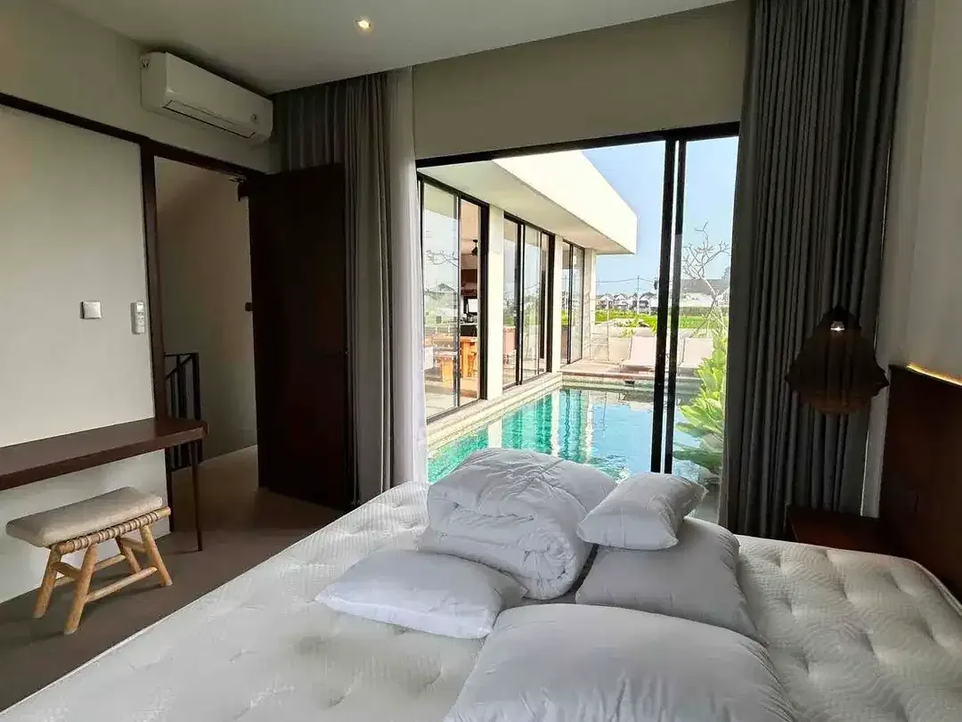 SALE Villa Rooftop Cemagi View Sawah Laut - Image 3 of 10