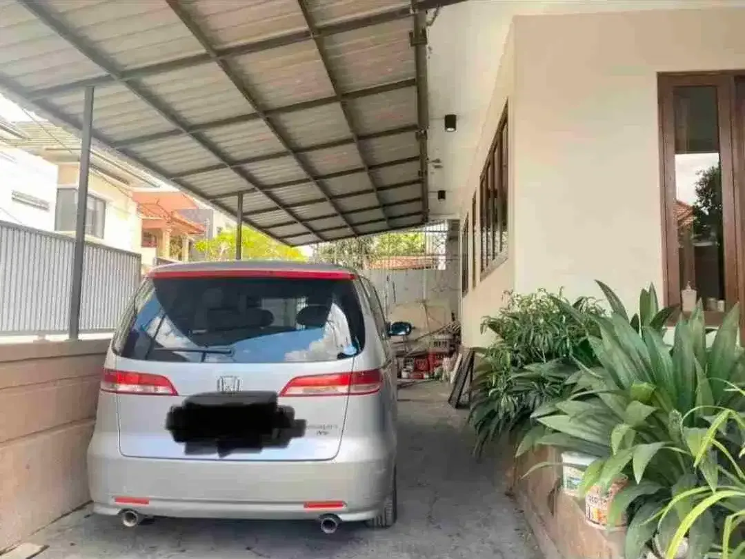jual BU rumah luas 2,4 are & 2 lantai di jln.Cargo samping perumh Citraland denpasar - Image 7 of 10