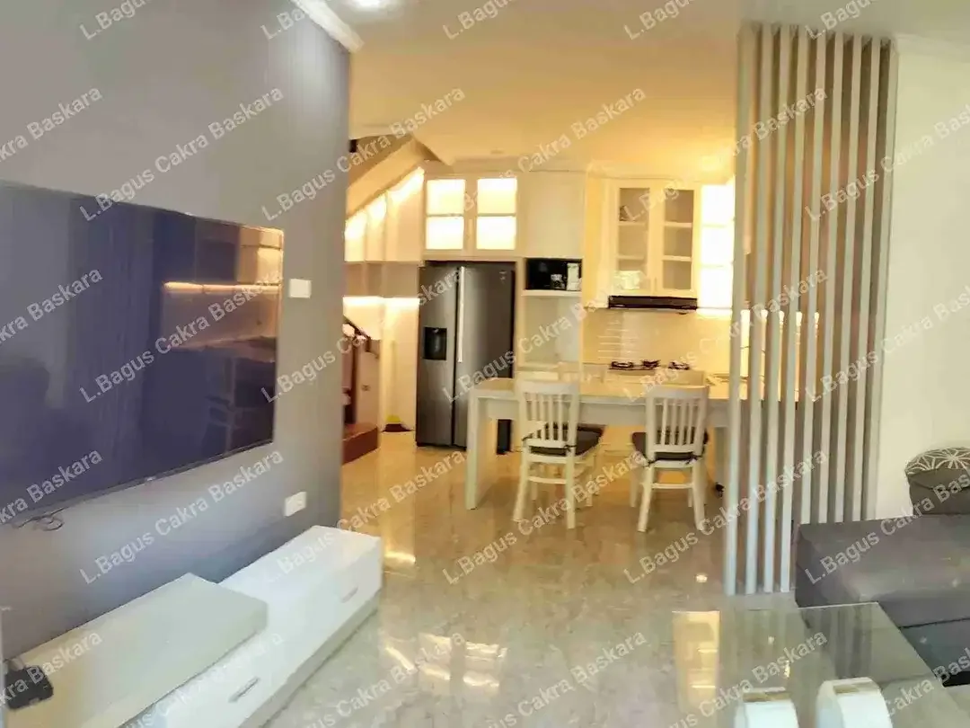 Disewakan Rumah 2 Lantai Full Furnished Minimalis Modern One Gate System Renon Denpasar Selatan - Image 2 of 10