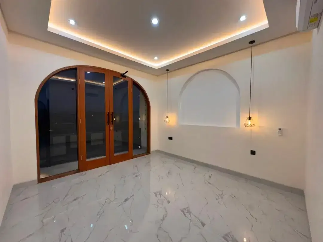 BRAND NEW MODERN VILLA IN BABAKAN CANGGU - Image 4 of 10