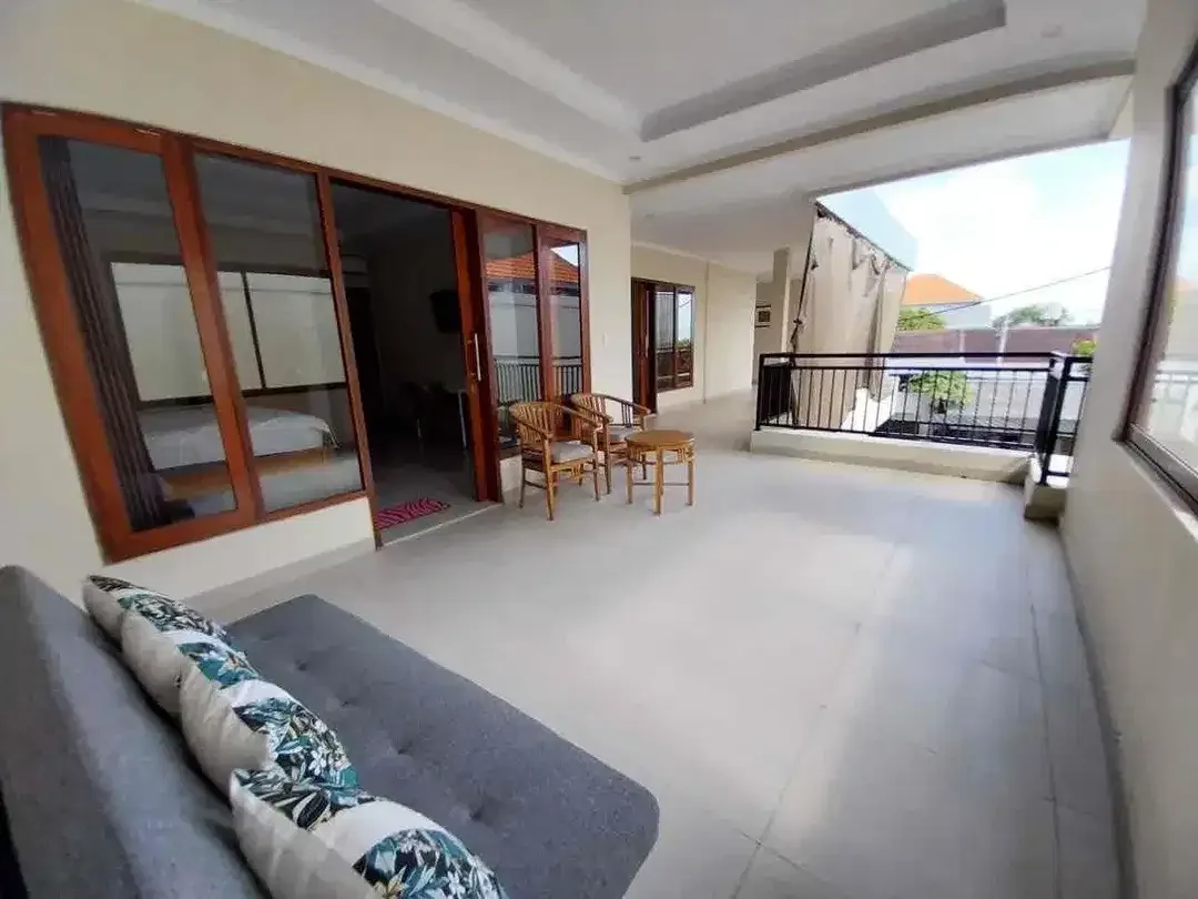 Disewakan villa fully furnished 3-bedroom villa tibubeneng canggu - Image 6 of 10