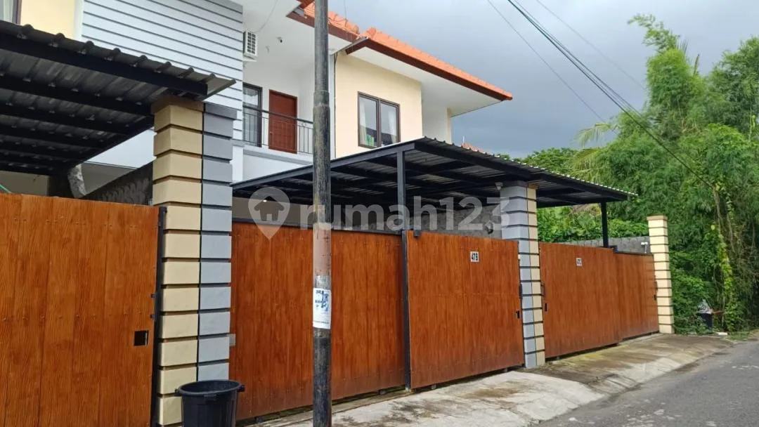 Rumah Minimalis 2 Lantai Hanya 5 Menik ke Lapangan Renon Bali - Image 1 of 4