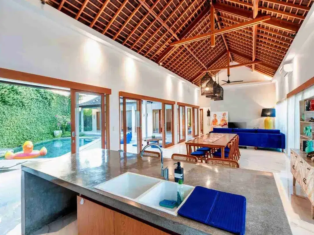 Luxury Villa Tropis 4BR di Kayu Tulang Canggu - Image 10 of 10