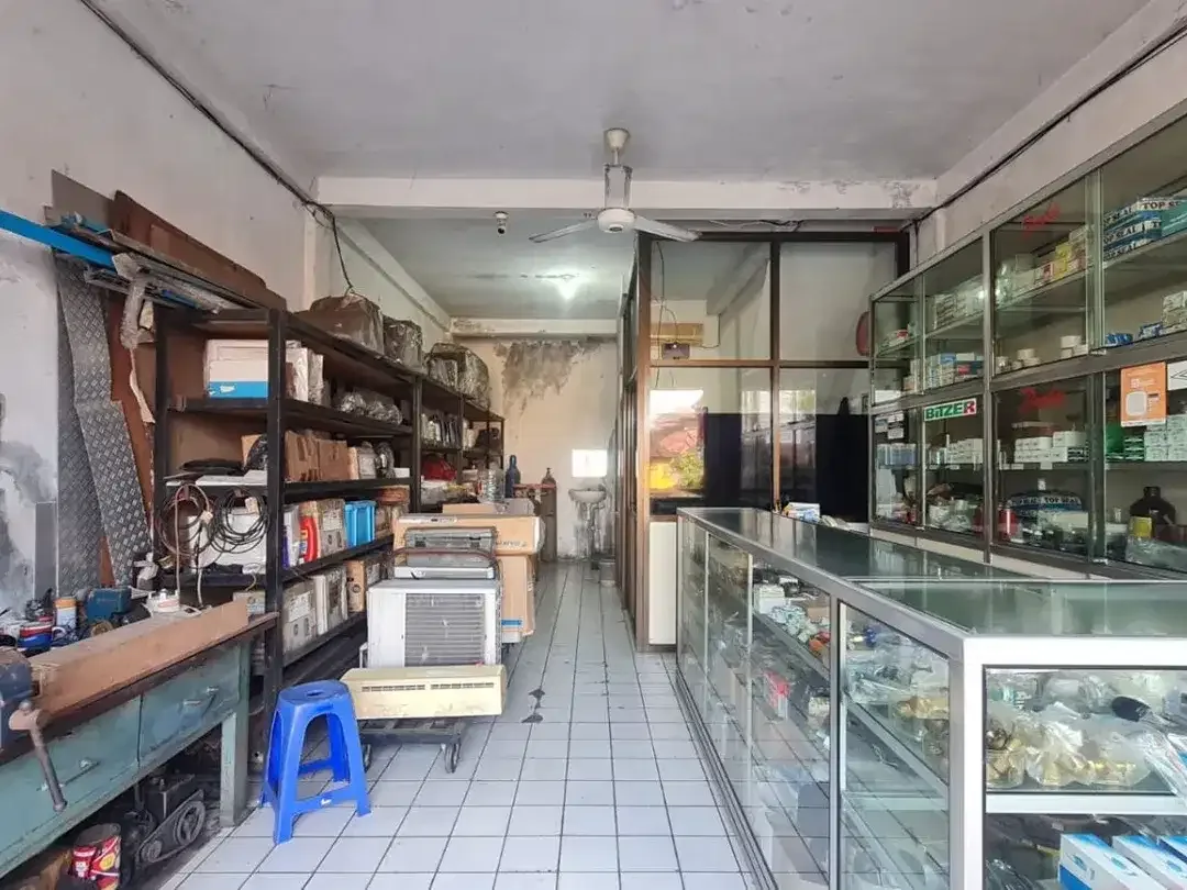 Ruko Strategis 3 Lantai SHM Dijual di Raya Hayam Wuruk, Denpasar - Image 2 of 7