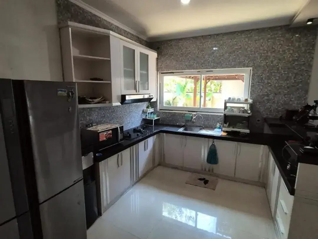 JUAL RUMAH SEMI VILLA PURI GADING - Image 8 of 10