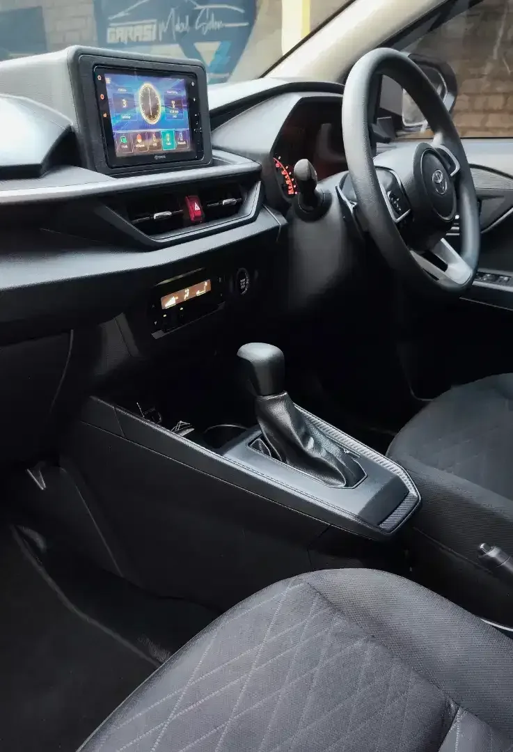 Toyota Agya 1.2 G CVT 2024 Grey - Image 10 of 10