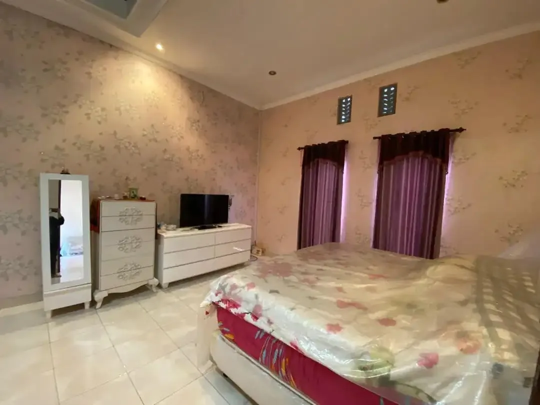 House Area Gatot Subroto Barat, Denpasar, Close to Citraland Waterpark - Image 2 of 6